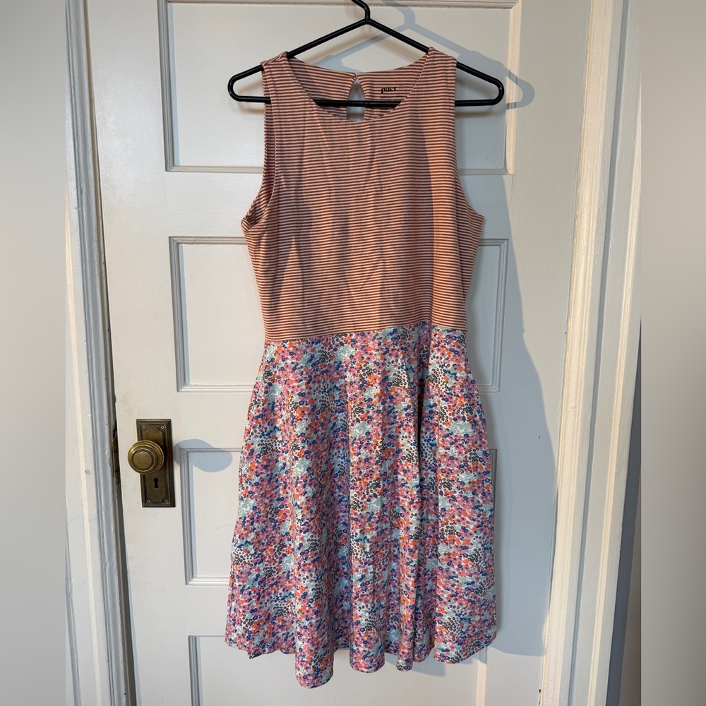Pact Size Large Floral Sleeveless Dress